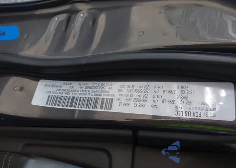 2016 Jeep Grand Cherokee Summit z USA, uszkodzony, nr VIN 1C4RJFJGXGC364258